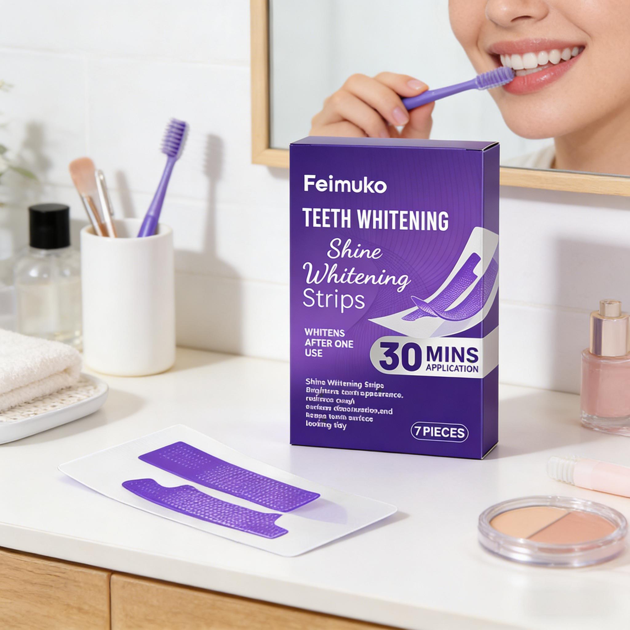 Strisce Sbiancanti per Denti:  - Teeth Whitening Strips Crest recensione e prezzo